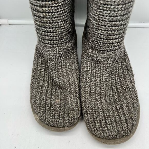 UGG Boots Youth 6 Cardy Sweater Knit Tall 5649 Gray Button - Picture 7 of 10